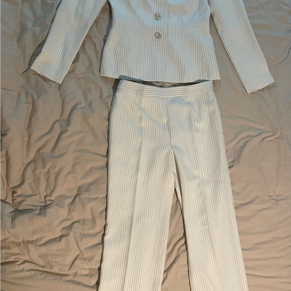 Elegant White Pinstripe Women's Suit Set - Picture 2 of 5